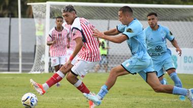 Los Andes visitó Bolivar y se trajó un empate con sabor a poco