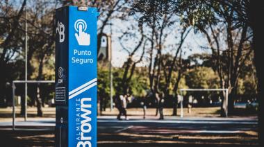 Un totem de seguridad ayudó para asistir a un vecino tras un accidente en moto