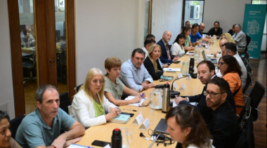 Los docentes también aceptaron la última oferta salarial y respira Kicillof