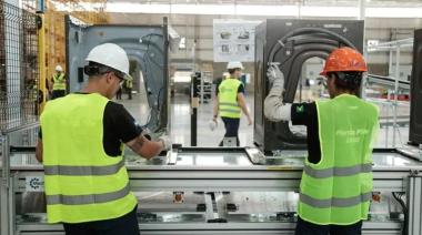 Pegar el salto: industria o dependencia