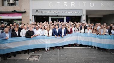 Intendentes alertan por falta de garrafas y medicamentos: la tensión social puede explotar