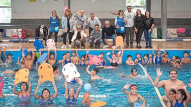Fabiani y Eichel acompañaron a jóvenes que participan del programa "Todos al Agua"