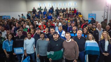 Julián Álvarez lanzó la edición 2026 del programa "Clubes en Marcha"