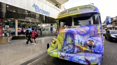 A semanas de la copa del mundo, llega una muestra de arte mundialista