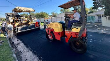 Repavimentación, bacheos y mejorados en barrios de Almirante Brown
