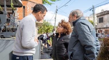 Julián Álvarez supervisó el avance de las obras de repavimentación en Remedios de Escalada