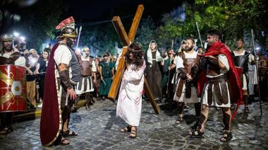 El Vía Crucis llega a localidades y barrios de Almirante Brown