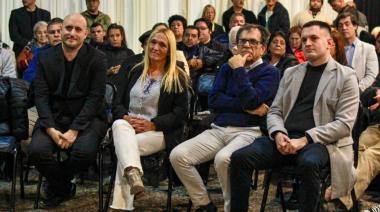 Mariana Ayesa acompañó un encuentro sobre comunicación política y redes sociales