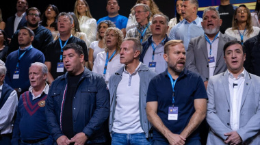 Lejos de las críticas, la cúpula de la CGT estuvo en el lanzamiento de Peronismo Federal