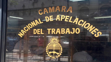 Se complica la estrategia judicial de la CGT: Piden la causa al juez que suspendió la reforma laboral
