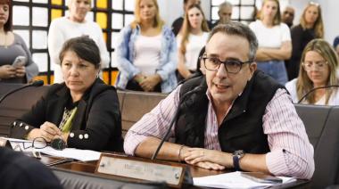 Marcelo Villa cruzó a LLA: “Parece que están trabajando para Julián Álvarez”