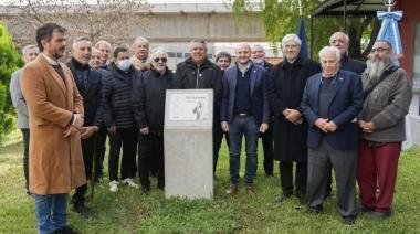El CEAMSE recordó al Papa Francisco con homenaje encabezado por "Chiqui" Tapia