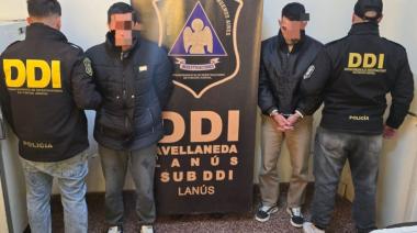 Vestido de policía, asaltó un depósito de Mercado Libre: dos detenidos
