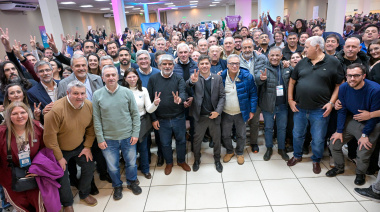Junto a gremios, Kicillof aseguró que “más que nunca gobernar es crear trabajo”