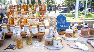 Feria de Artesanías, Paseo de Compras y Puestos Gastronómicos