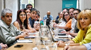 Crece la tensión entre los estatales por la falta de oferta salarial de Kicillof