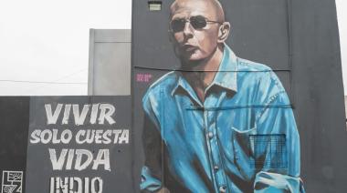 Fiorito homenajeó al Indio Solari con música en la calle y un mural participativo