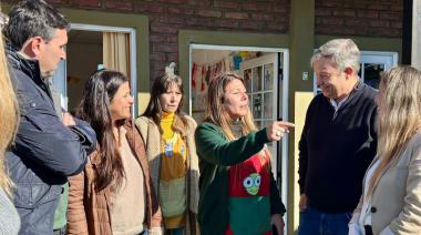 Cascallares recorrió jardines comunitarios de Brown y destacó el trabajo junto a las infancias
