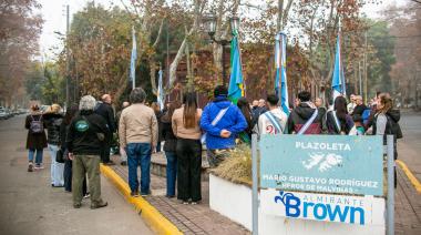 Emotivo homenaje  a los héroes brownianos caídos en Malvinas