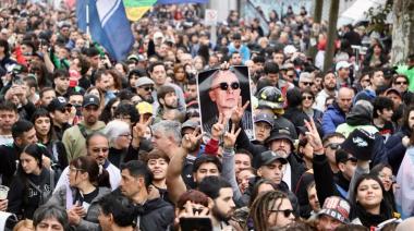 Avellaneda se convirtió en el escenario del multitudinario adiós al Indio Solari