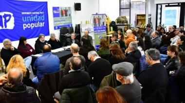 En Lanús, Unidad Popular debatió su estrategia electoral con dirigentes de todo el país
