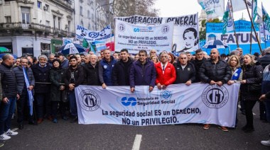 Gremios marcharon con jubilados con un dato escalofriante: Crecen las muertes evitables