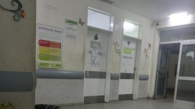 Denuncian que un motociclista atropelló a un nene de 2 años en una plaza