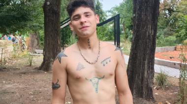 Fue a festejar al Obelisco y desapareció: desesperada búsqueda de un joven de Lanús