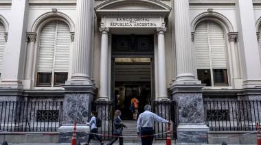 El fin de la banca central como herramienta de desarrollo: las cinco claves del proyecto de Milei