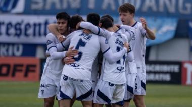 Tristán Suárez volvió a ganar y sigue en la pelea