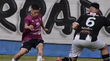 Claypole y Fénix no pasaron del empate