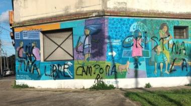 Julián Álvarez denunció actos vandálicos y "campaña sucia" contra La Cámpora