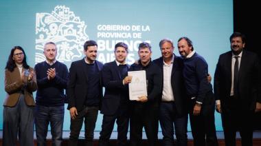 Kicillof y Cascallares inauguraron un Centro Integrador Comunitario y entregaron escrituras