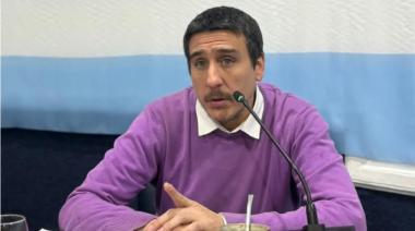 Navarro llamó a recuperar “la agenda de la calle” y cuestionó las prácticas de las billeteras virtuales