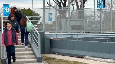 Habilitaron el puente peatonal del Paso Bajo Nivel de Calzada