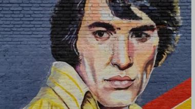 Emotivos murales en homenaje a Sandro
