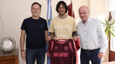 José Canale renovó su vínculo con Lanús