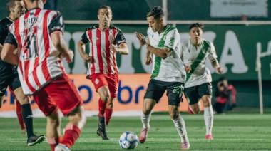Banfield no pudo con Barracas y sigue de mala racha