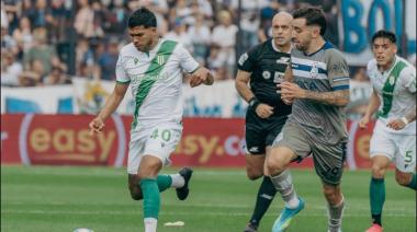 Empate agónico de Banfield en La Plata