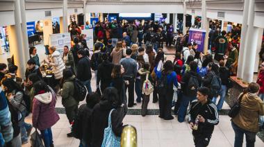 Más de 2 mil estudiantes secundarios participaron de la "Expo Futuro Brown"