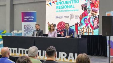 Julián Álvarez y Florencia Saintout abrieron el Encuentro Regional de Cultura bonaerense