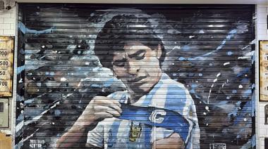 Murales en la peatonal Laprida para homenajear a sus figuras