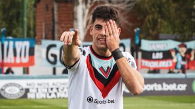 Brown de Adrogué ganó y sueña con la permanencia