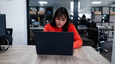 Universidad, Municipio e industria articulan oportunidades de empleo en Almirante Brown