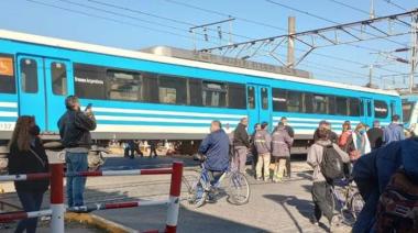 Trotta reclamó mayor seguridad en los cruces ferroviarios de Lomas