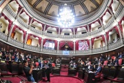Asoma una discusión en el Parlamento por la posible eliminación de la ley que limita las reelecciones de intendentes y legisladores