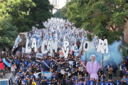 Advierten que Máximo presiona con la Plaza de apoyo a CFK para tener la lapicera