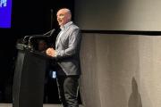 Motosierra y sin patente: Espert agitó La Plata con un discurso explosivo