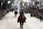 Almirante Brown celebra el Día de la Independencia con un desfile patrio