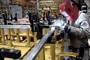 La actividad metalúrgica se recuperó el mes pasado pero está 15 puntos por debajo de su nivel histórico